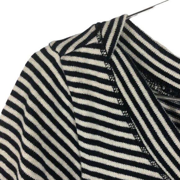 Banana Republic Women's navy & cream stripe dress size Small - Picture 4 of 8